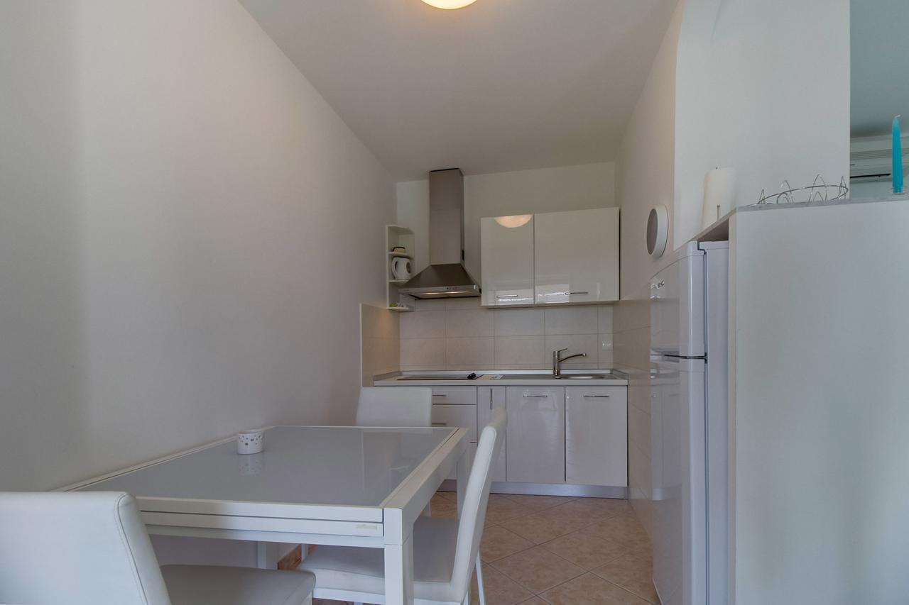 Apartments Del Sole Nerezine Room photo