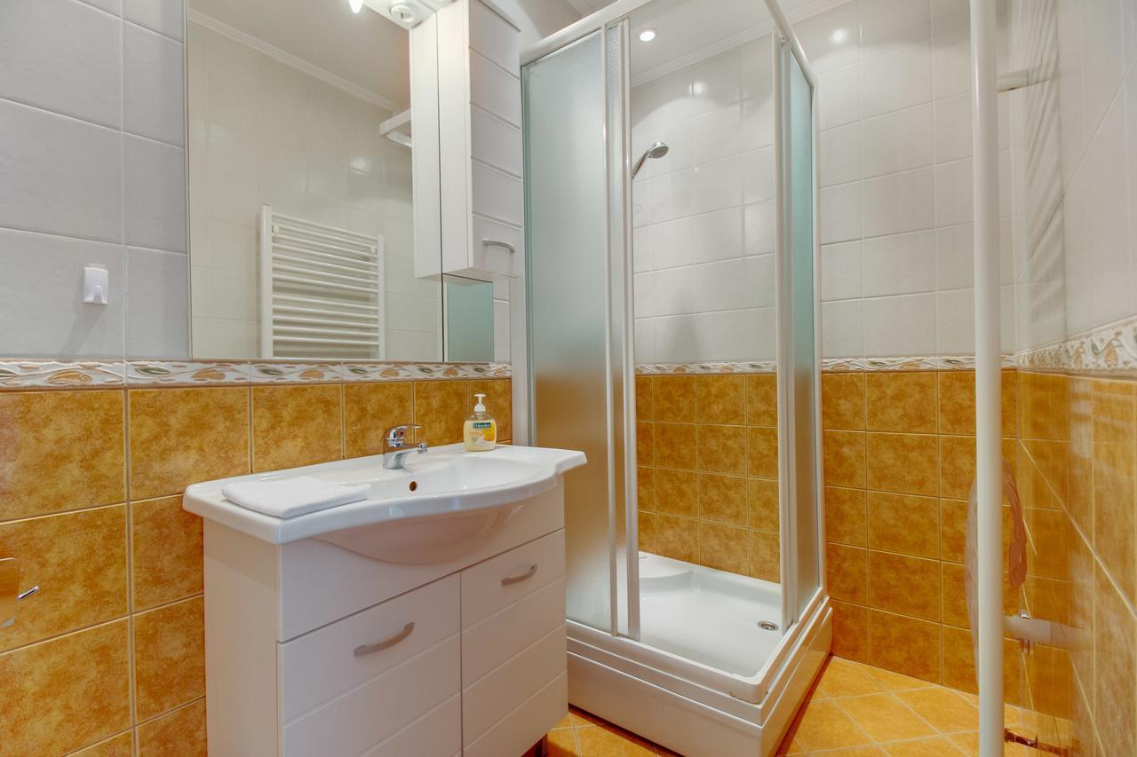 Apartments Del Sole Nerezine Room photo